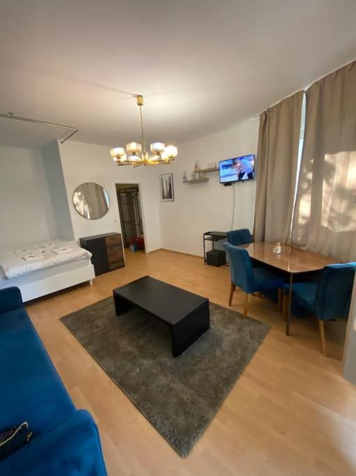Apartment With Balcony Берлин Экстерьер фото